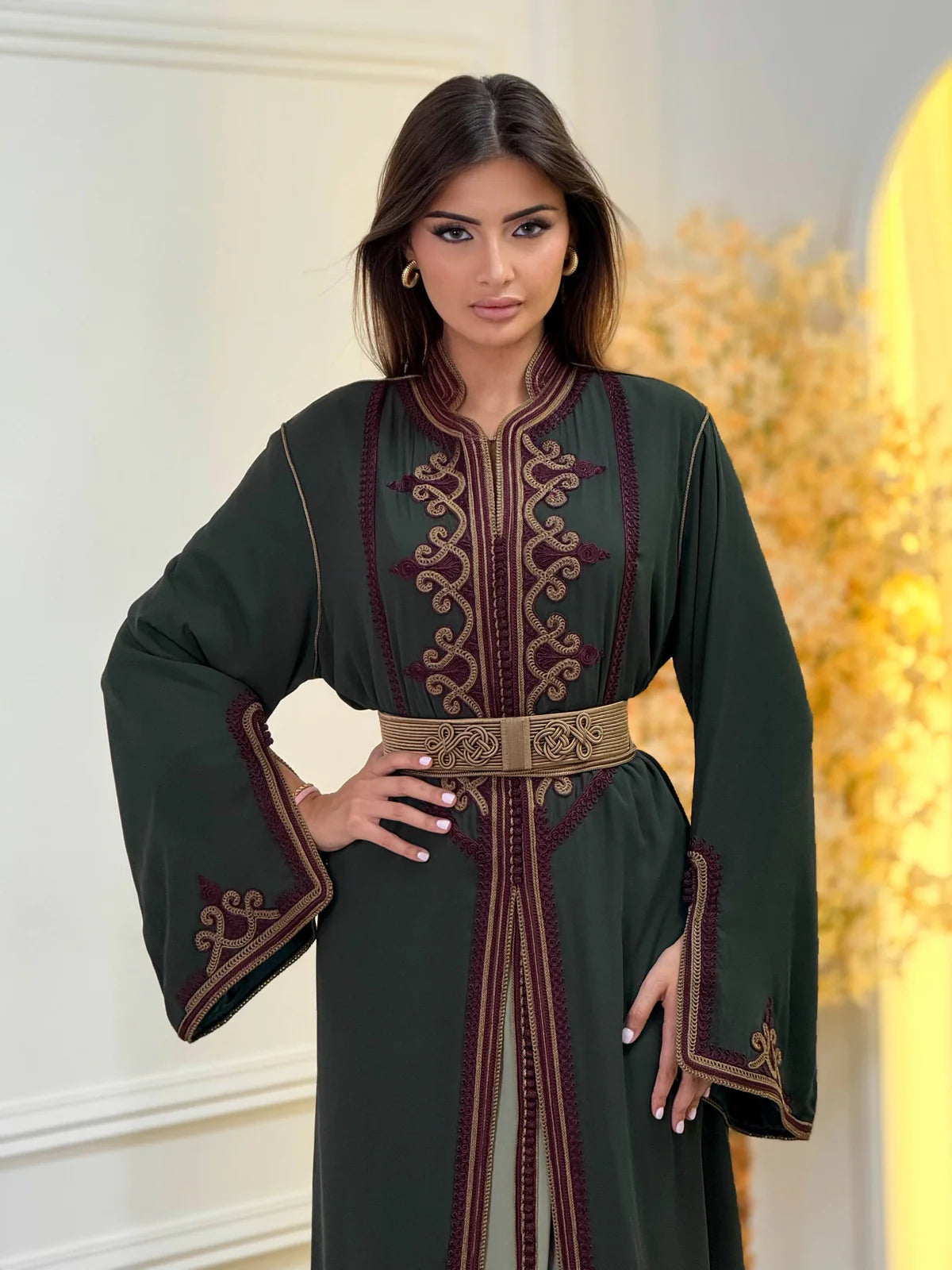 Takchita Dounia Verde – Vestido ceremonial marroquí de dos piezas – vista del producto 5