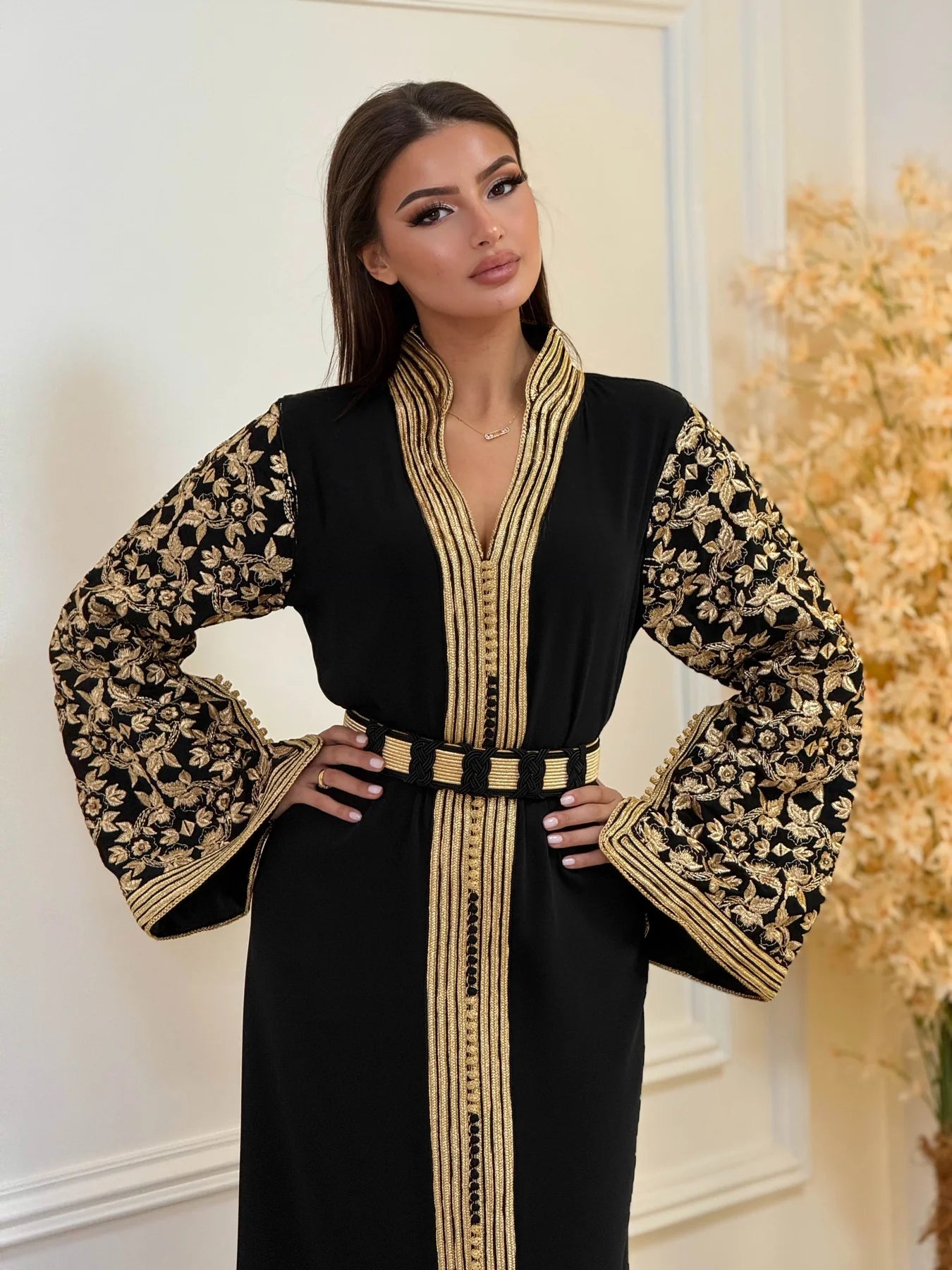 Caftán Fajr Negro – Vestido marroquí hecho a mano – vista del producto 6