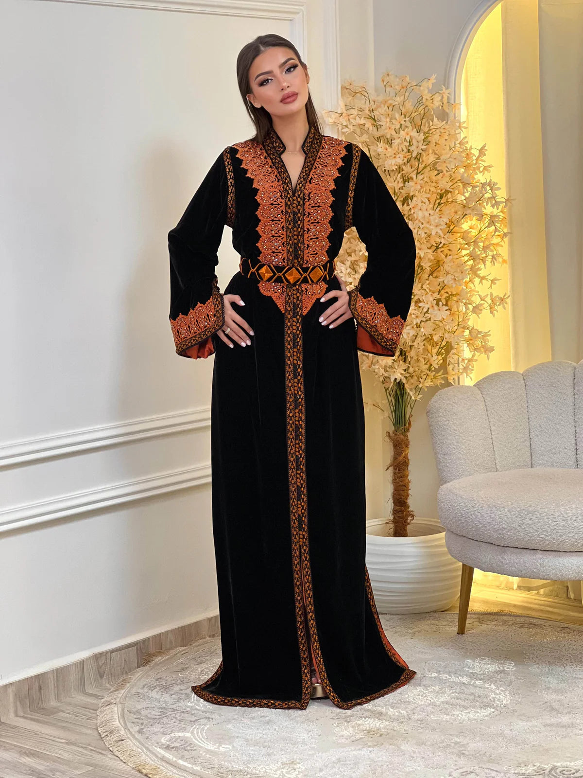 Caftán Kinda Negro – Vestido marroquí hecho a mano – vista del producto 3