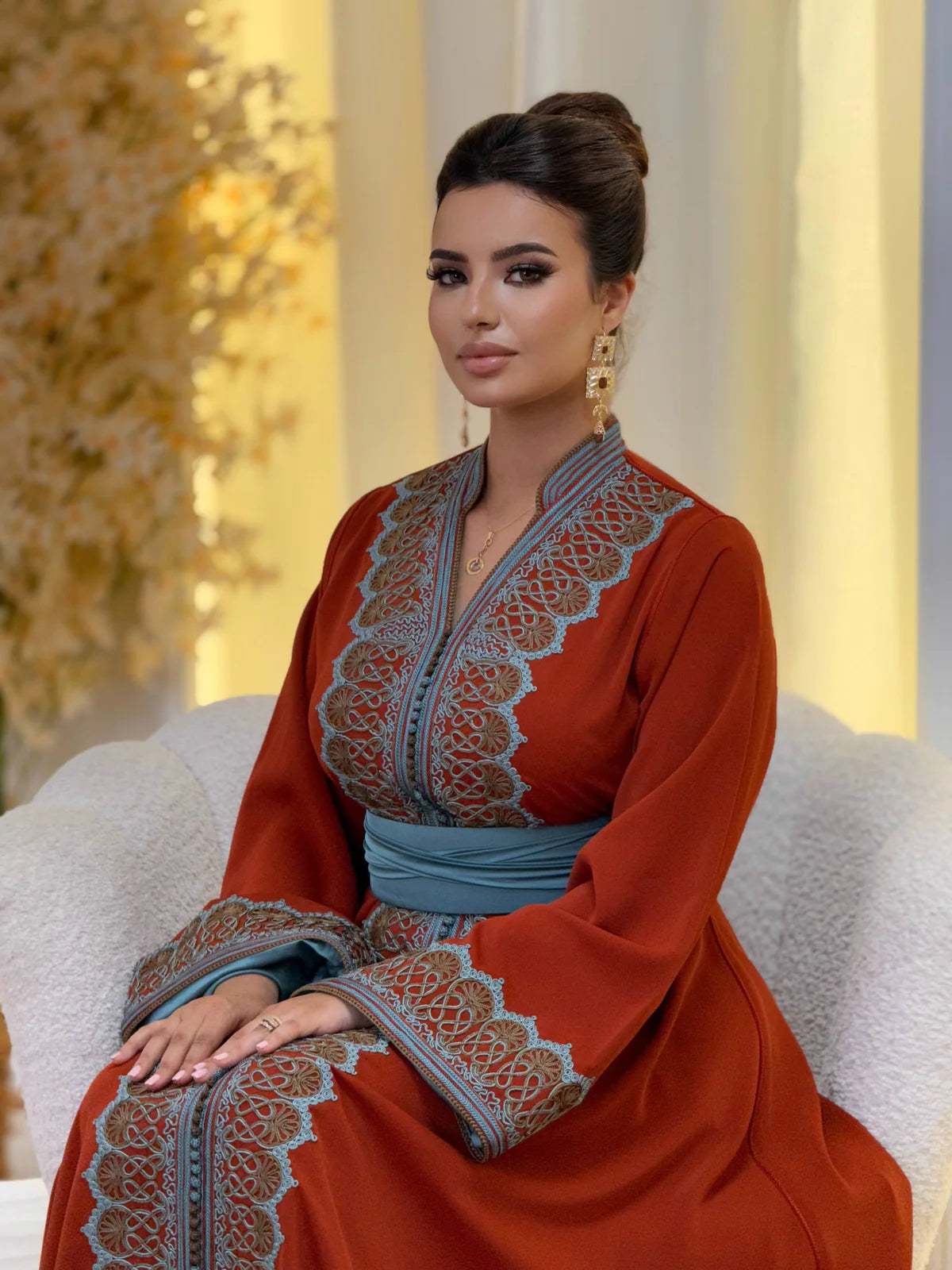 Caftán Rawia Rojo – Vestido marroquí hecho a mano – vista del producto 9