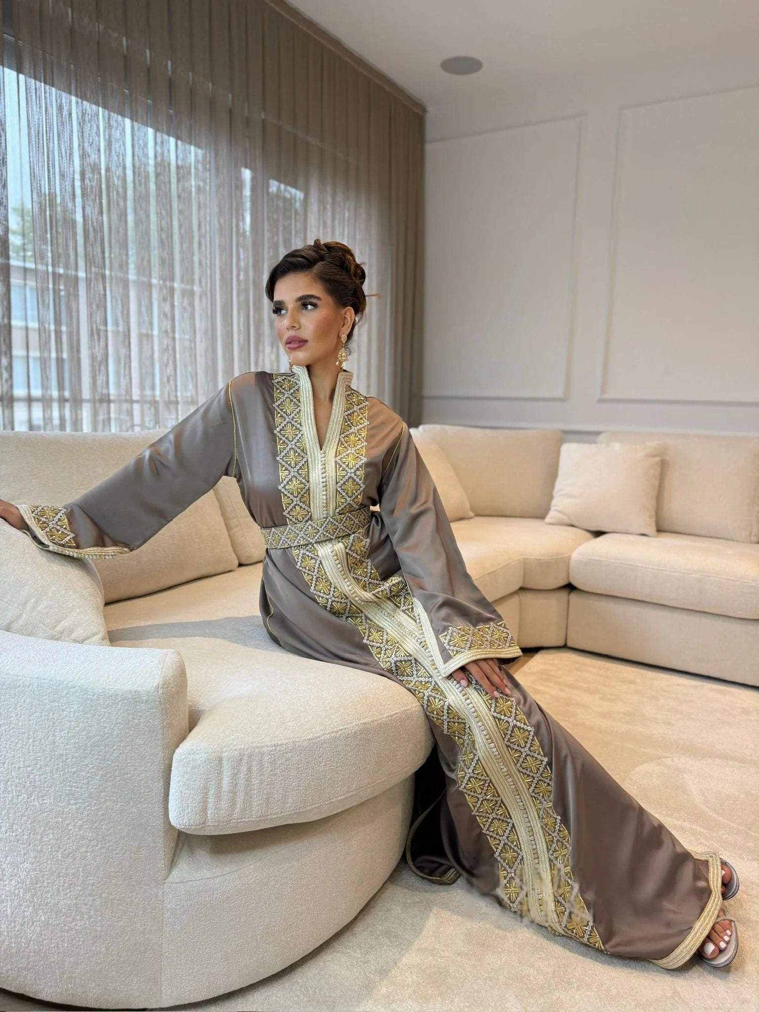 Boutaina Gray Kaftan – Handcrafted Moroccan Dress