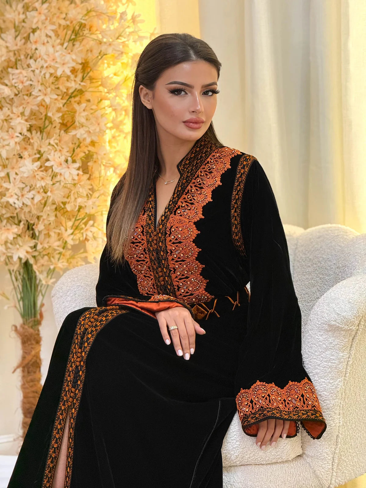Caftán Kinda Negro – Vestido marroquí hecho a mano – vista del producto 6