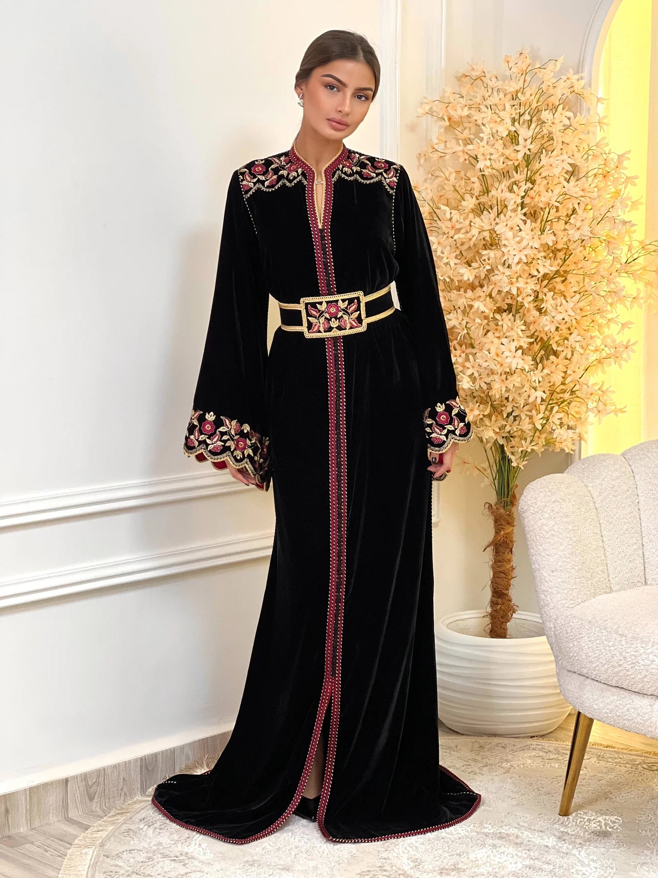 Caftán Lamiaa Negro – Vestido marroquí hecho a mano – vista del producto 3