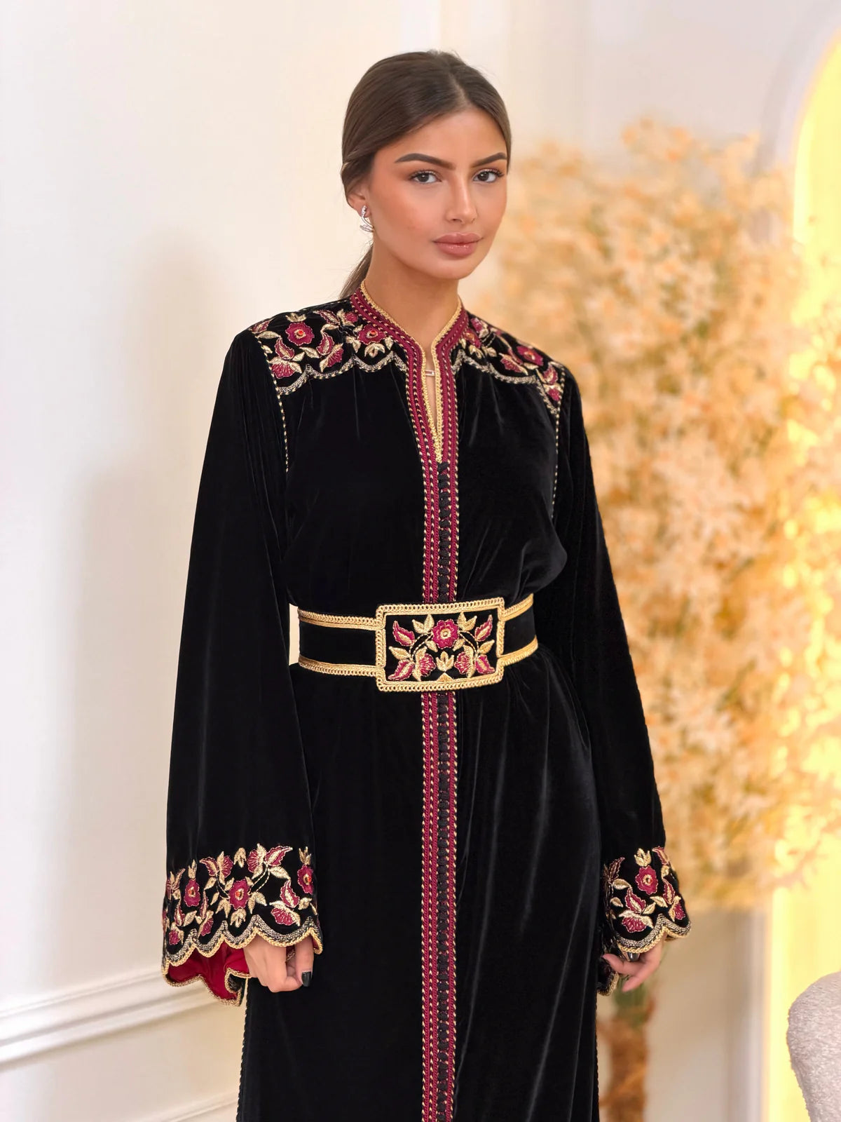 Caftán Lamiaa Negro – Vestido marroquí hecho a mano – vista del producto 4