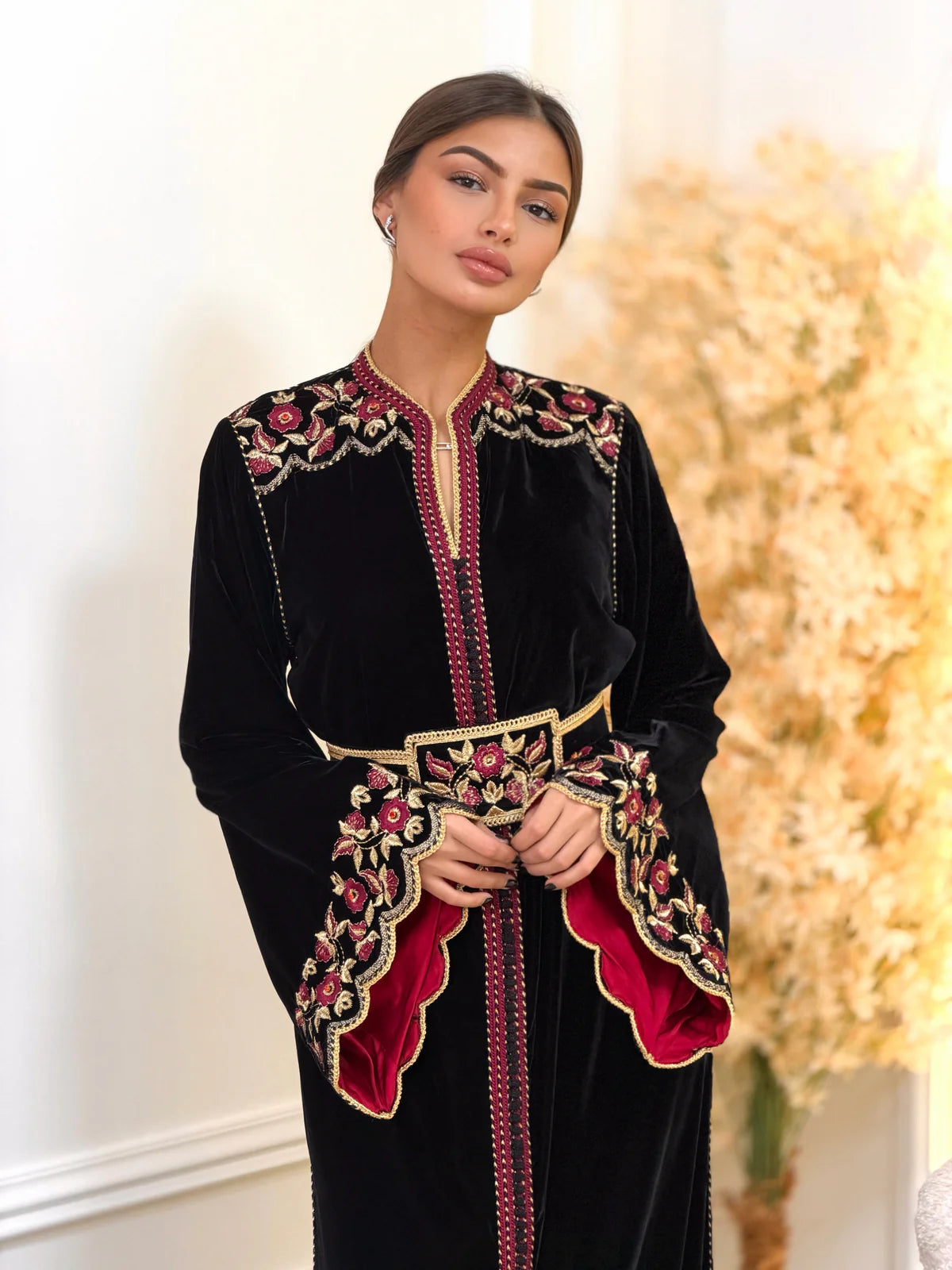 Caftán Lamiaa Negro – Vestido marroquí hecho a mano – vista del producto 5
