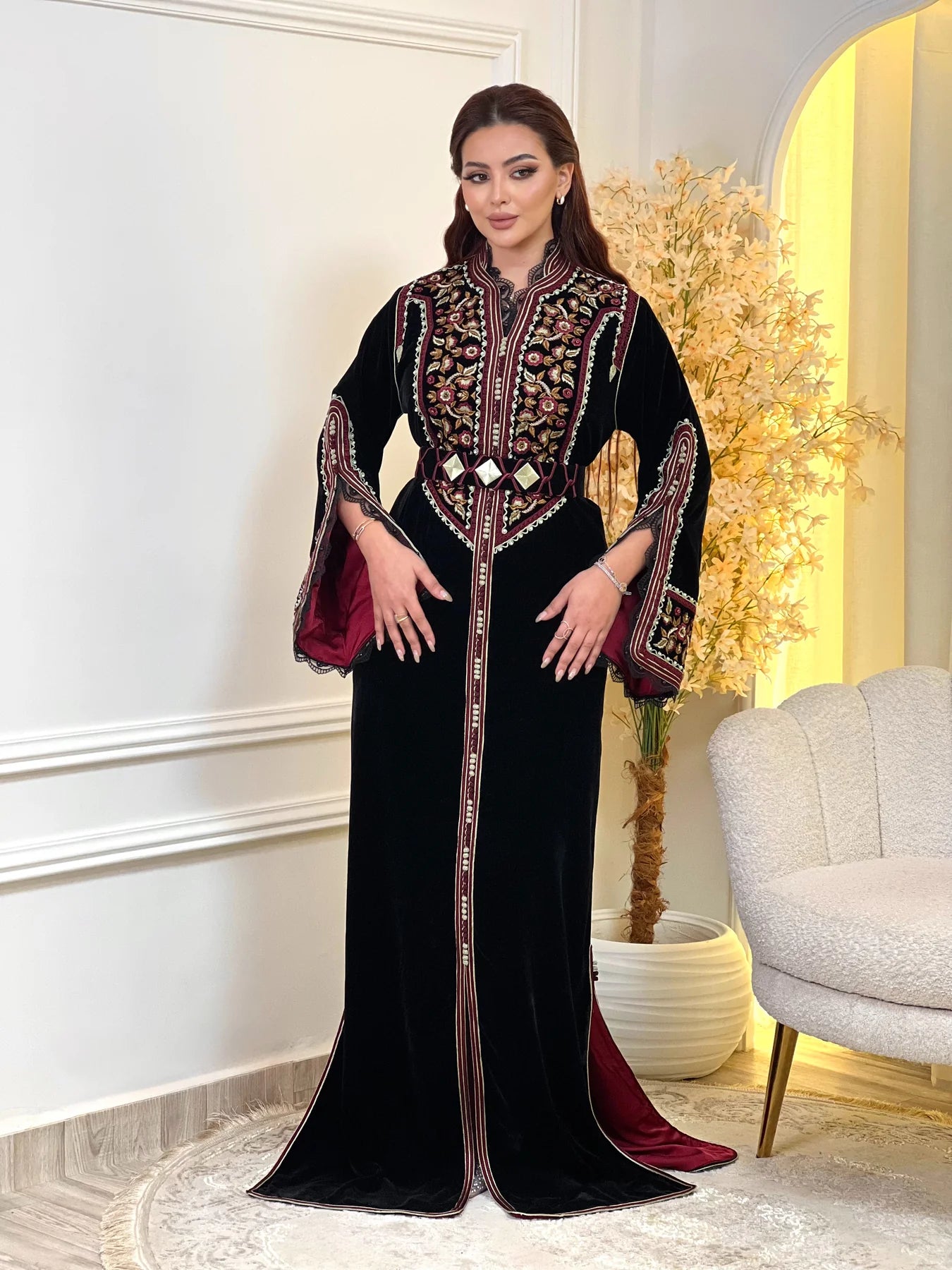 Caftán Rajwa Negro – Vestido marroquí hecho a mano – vista del producto 3