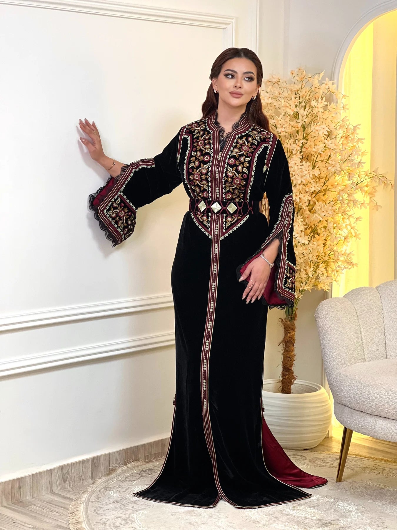 Caftán Rajwa Negro – Vestido marroquí hecho a mano – vista del producto 4