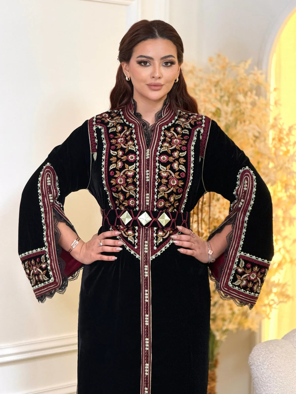Caftán Rajwa Negro – Vestido marroquí hecho a mano – vista del producto 5