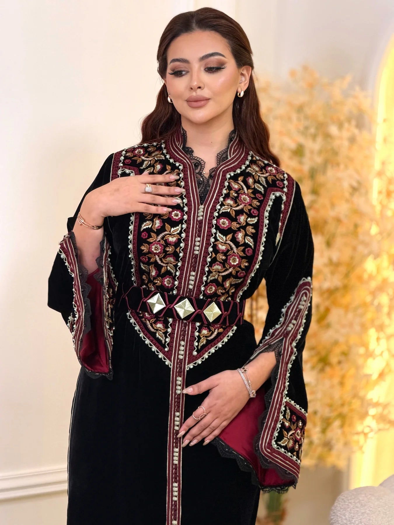 Caftán Rajwa Negro – Vestido marroquí hecho a mano – vista del producto 7